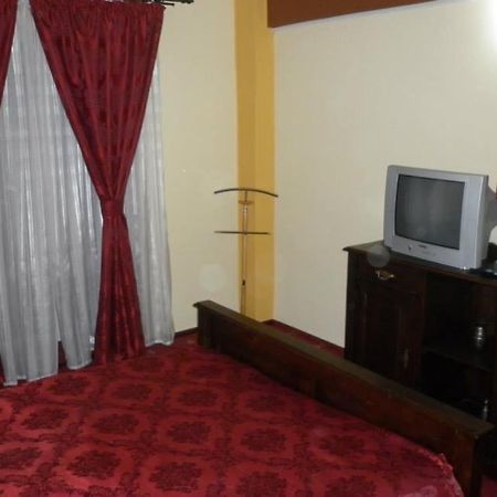 Hotel Ineul Rodna 외부 사진