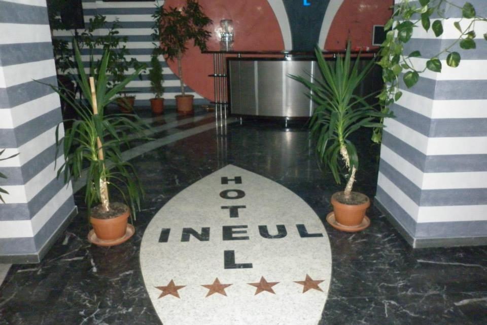 Hotel Ineul Rodna 외부 사진